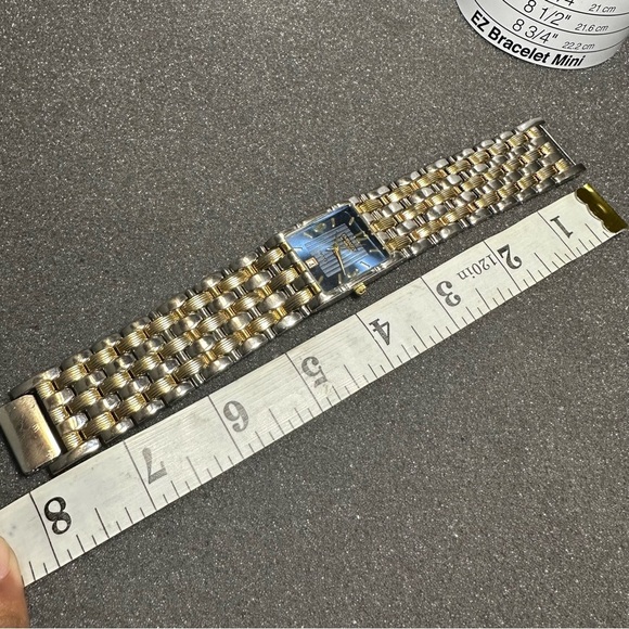 Embassy By Gruen Mens Quartz Watch GEM2004 Two Tone Blue Dial Date Just Working - Picture 7 of 8